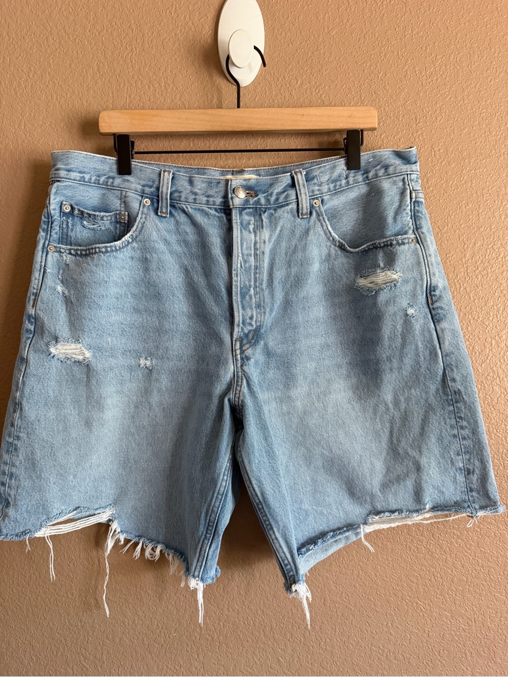 Madewell The Essex Long Baggy Distressed Jean Shorts Size 32
